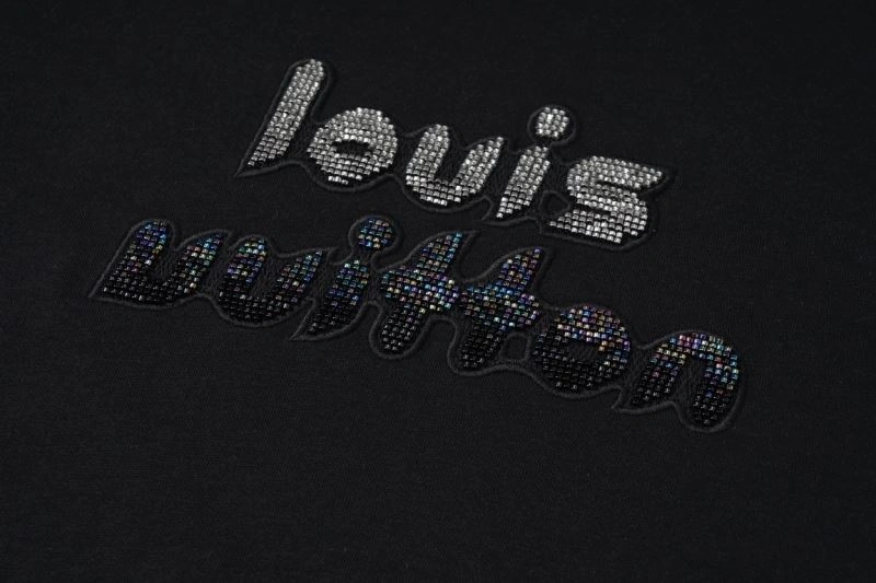 Louis Vuitton T-Shirts Seasonal 138437