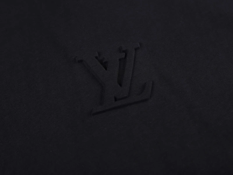 Louis Vuitton T-Shirts ZipUp 138432