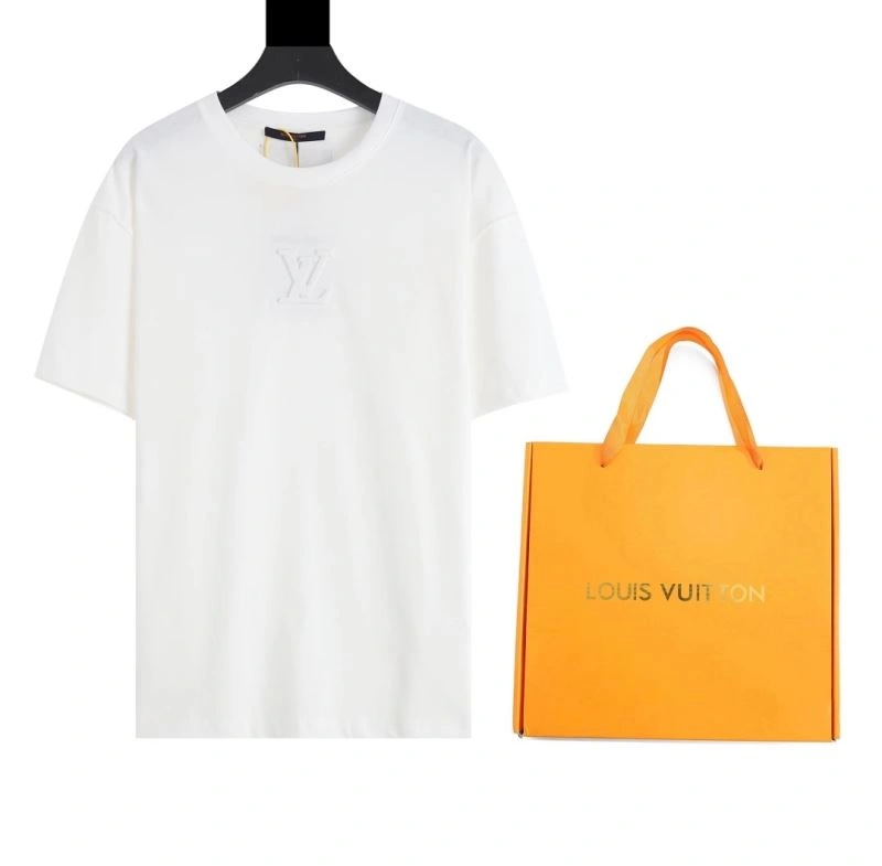 Lightweight Louis Vuitton T-Shirts 138431