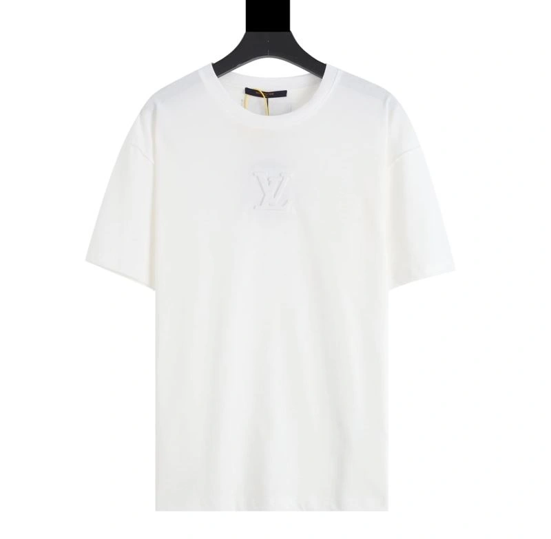 Lightweight Louis Vuitton T-Shirts 138431