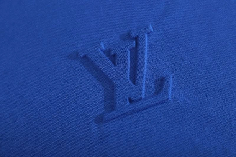 Comfortable Louis Vuitton T-Shirts 138428