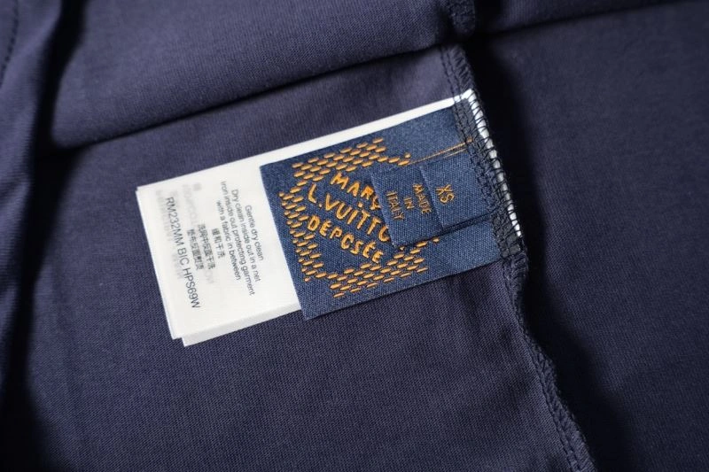 Louis Vuitton T-Shirts GoodFit 138429