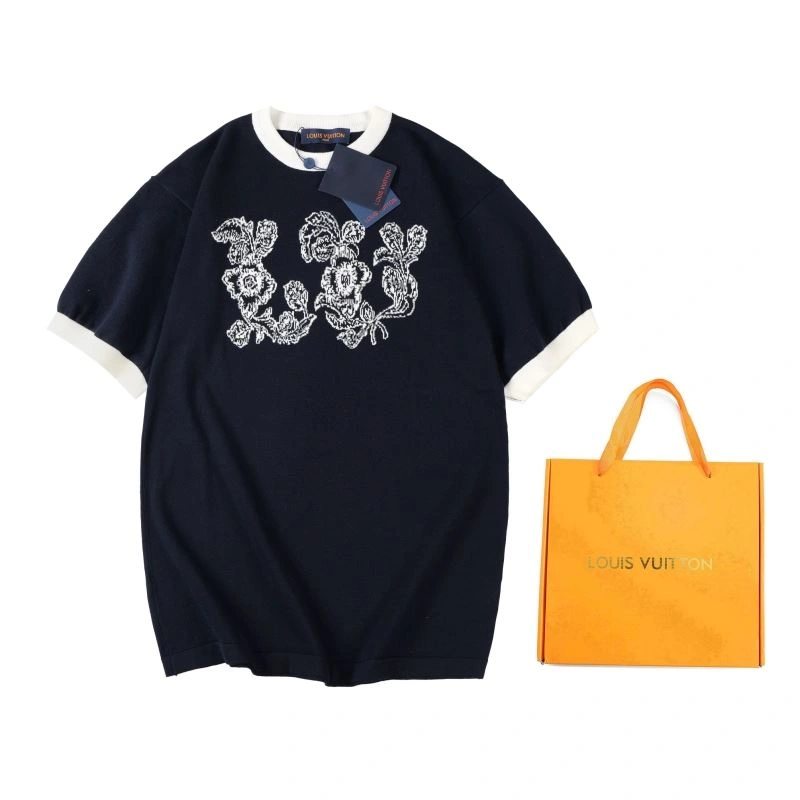 Louis Vuitton T-Shirts Comfortable 138424