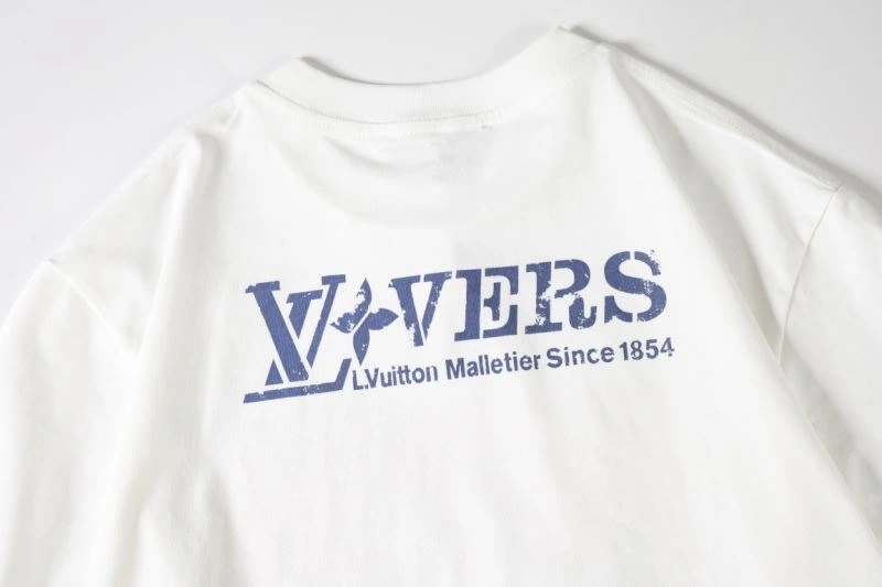 Louis Vuitton T-Shirts Sporty 138419