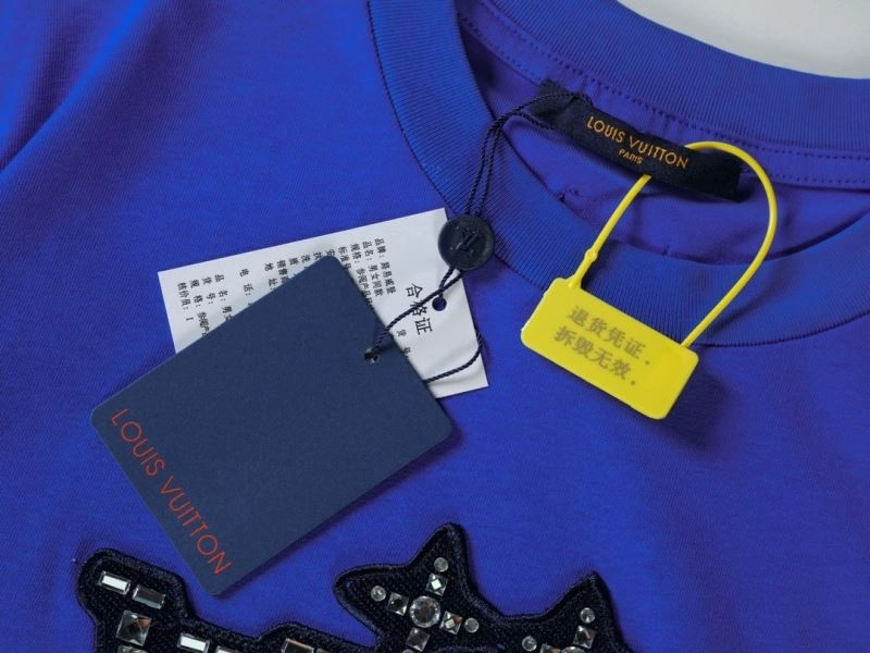 GoodFit Louis Vuitton T-Shirts 138421