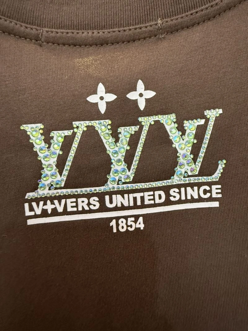 Soft Louis Vuitton T-Shirts 138409