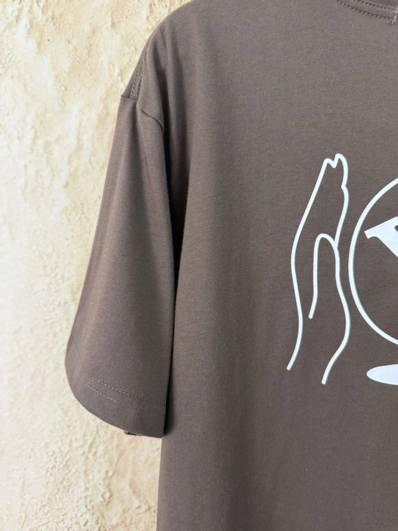 Louis Vuitton T-Shirts Versatile 138404