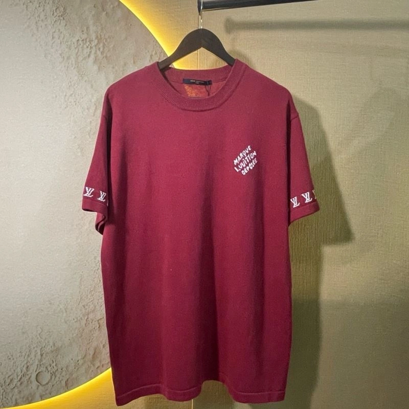 Louis Vuitton T-Shirts Fashionable 138401