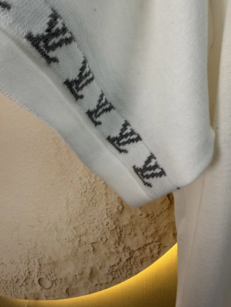 Louis Vuitton T-Shirts QuickDry 138400