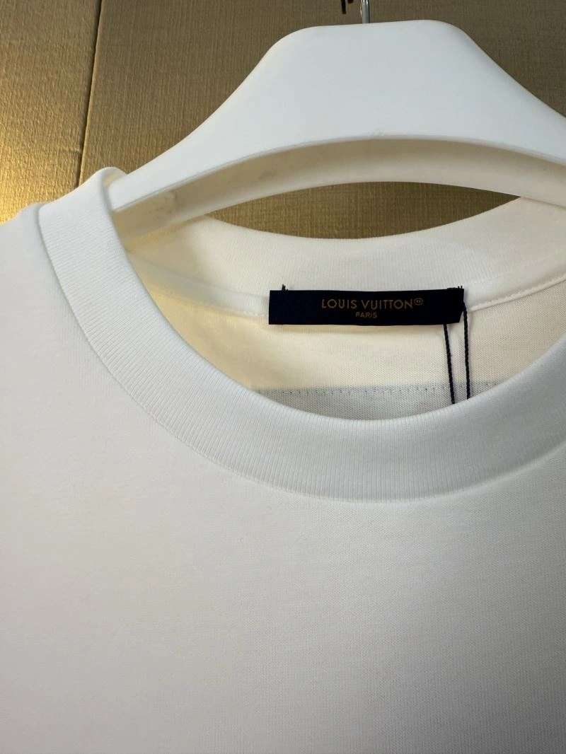 TechFriendly Louis Vuitton T-Shirts 138392