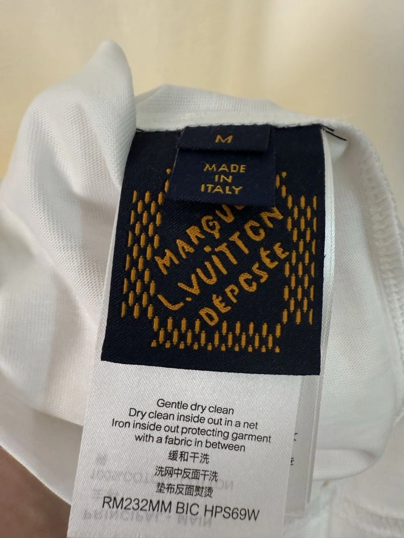 TechFriendly Louis Vuitton T-Shirts 138397