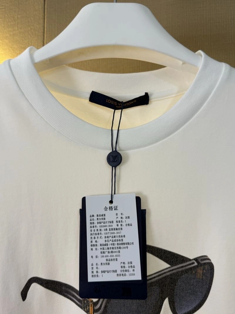 TechFriendly Louis Vuitton T-Shirts 138397