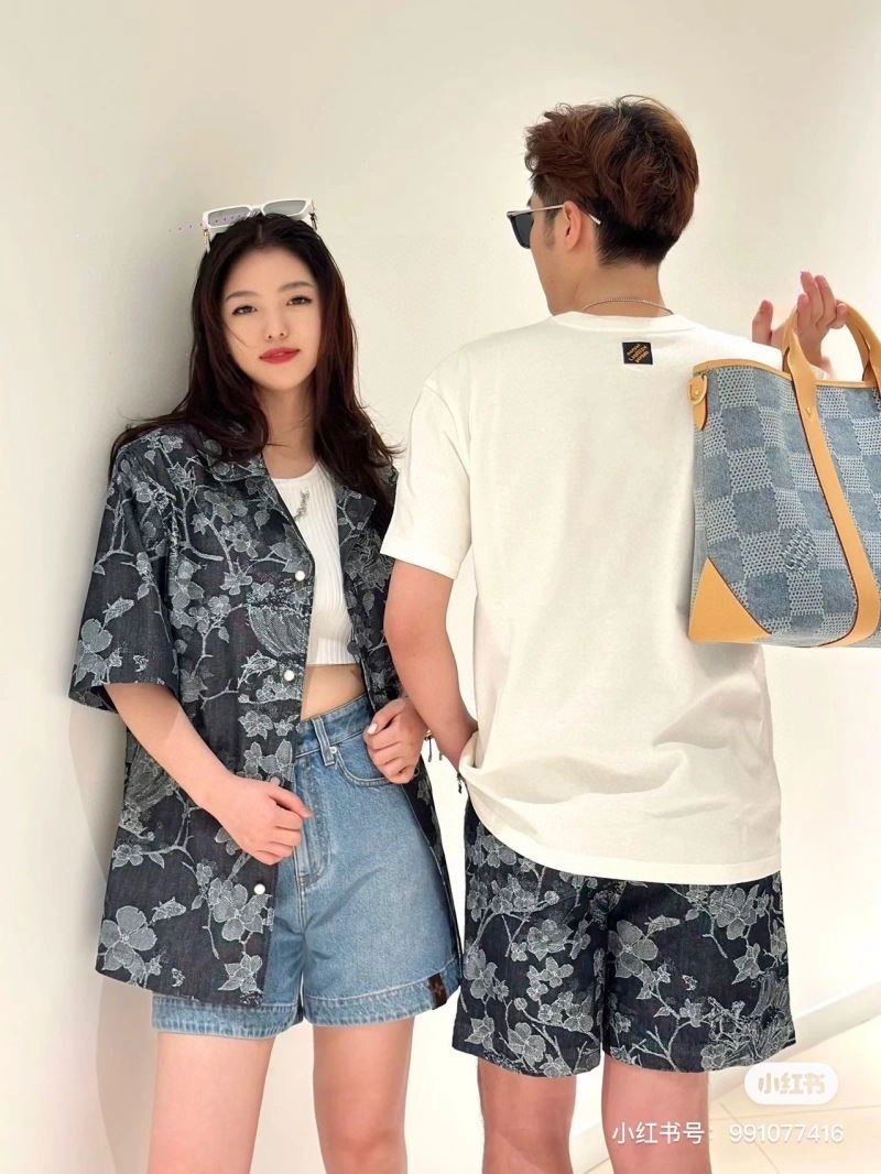 Neat Louis Vuitton T-Shirts 138391