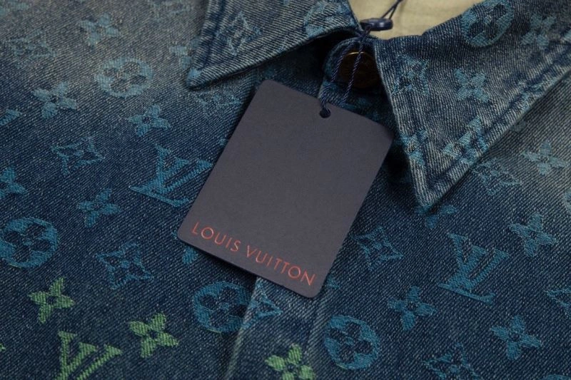 Affordable Louis Vuitton T-Shirts 138382