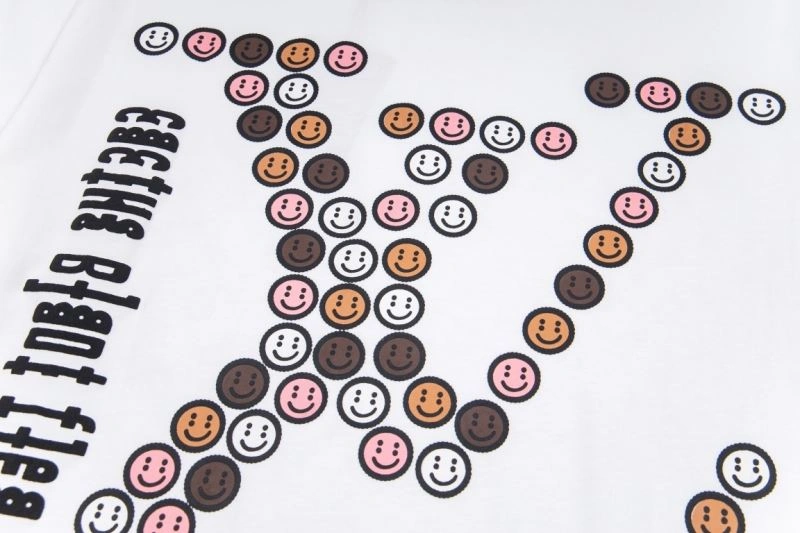 Attractive Louis Vuitton T-Shirts 138385