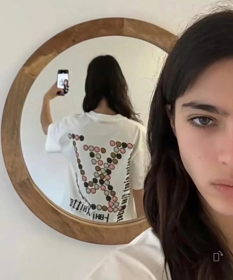 Attractive Louis Vuitton T-Shirts 138385
