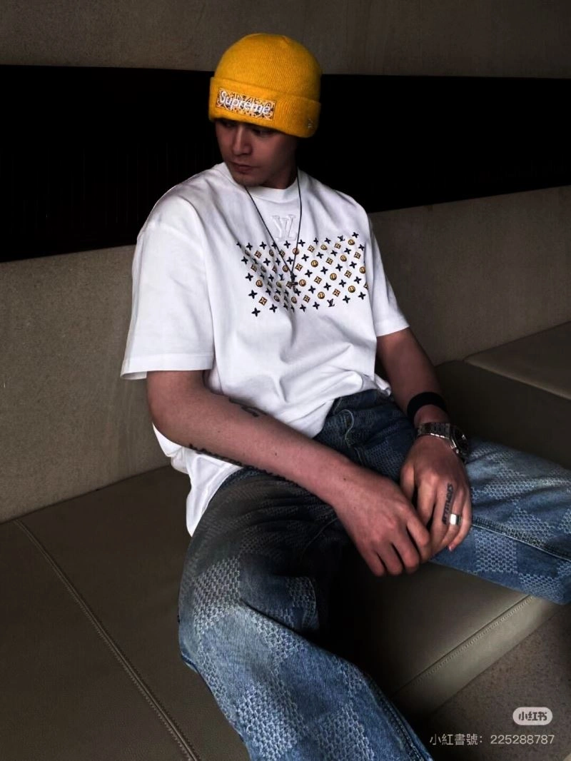 Attractive Louis Vuitton T-Shirts 138385