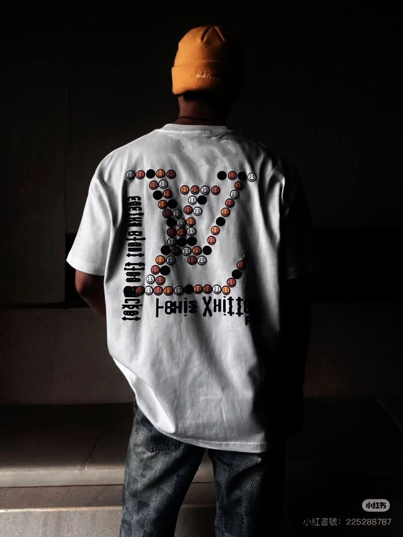 Attractive Louis Vuitton T-Shirts 138385