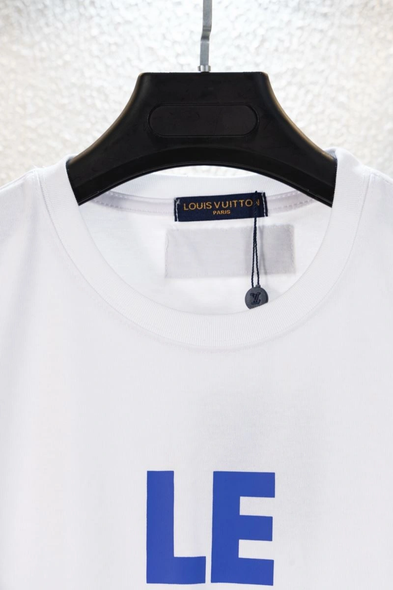 Trendy Louis Vuitton T-Shirts 138389