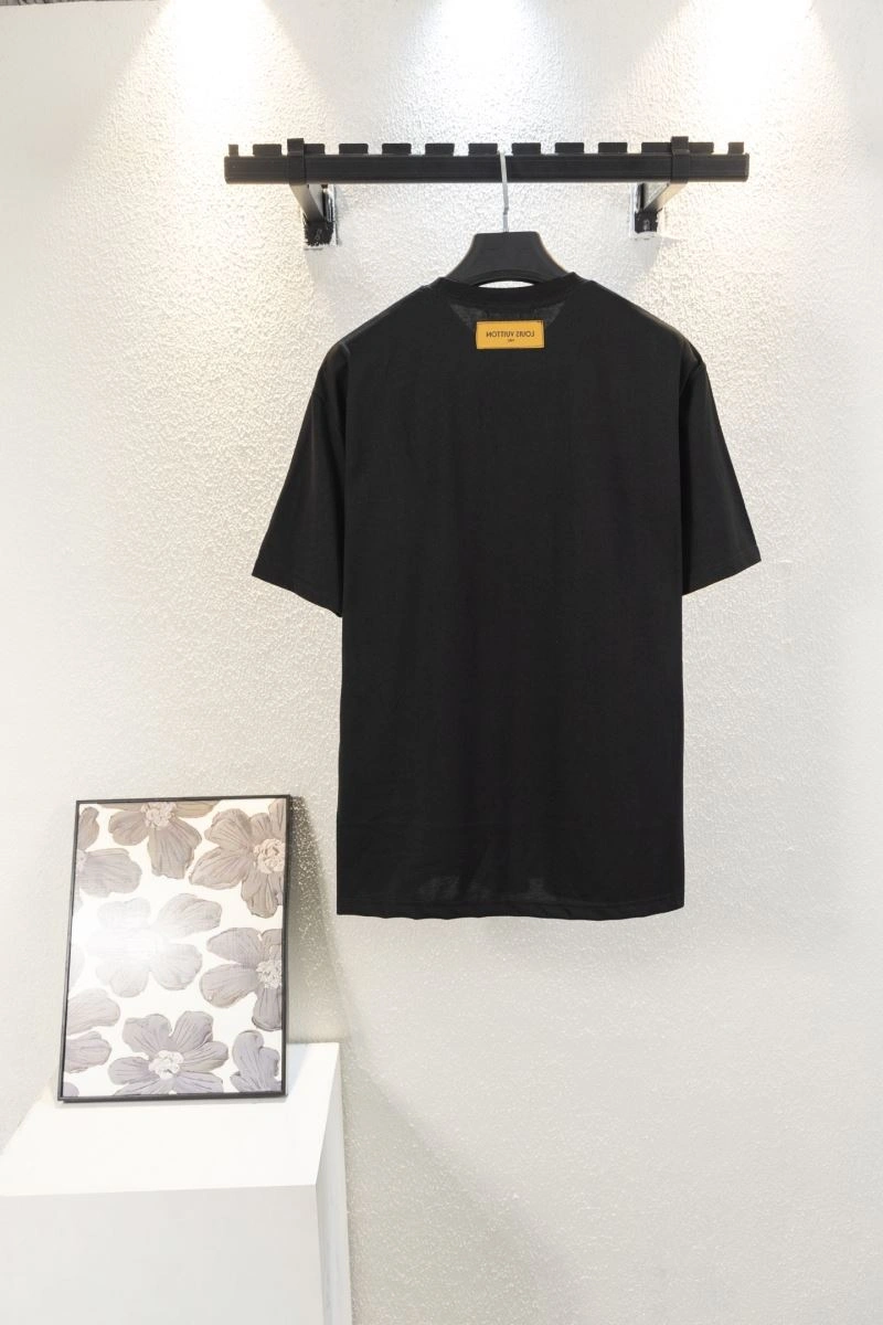 Stretchable Louis Vuitton T-Shirts 138381