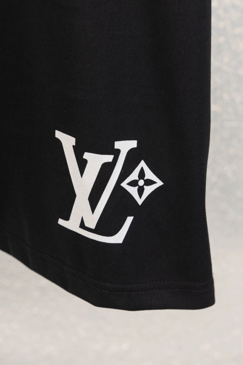 Stretchable Louis Vuitton T-Shirts 138381