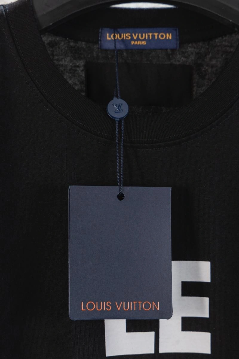 Stretchable Louis Vuitton T-Shirts 138381