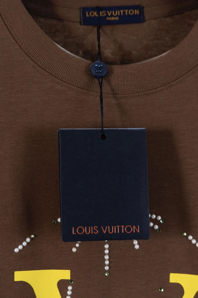 Louis Vuitton T-Shirts Minimalist 138388