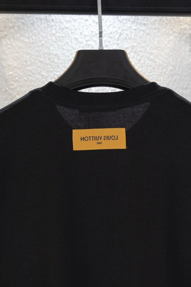 Louis Vuitton T-Shirts Comfortable 138378
