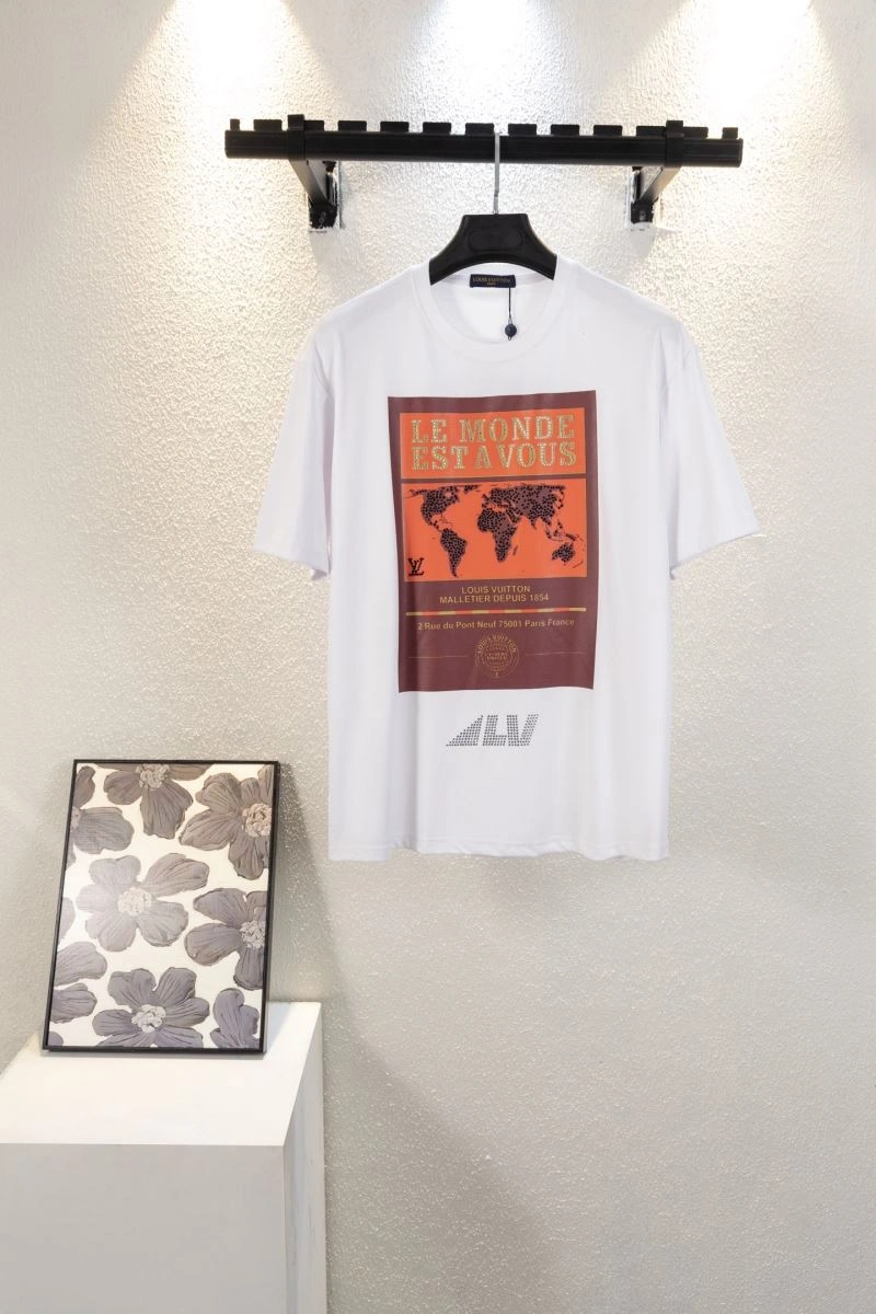 Louis Vuitton T-Shirts Sporty 138377