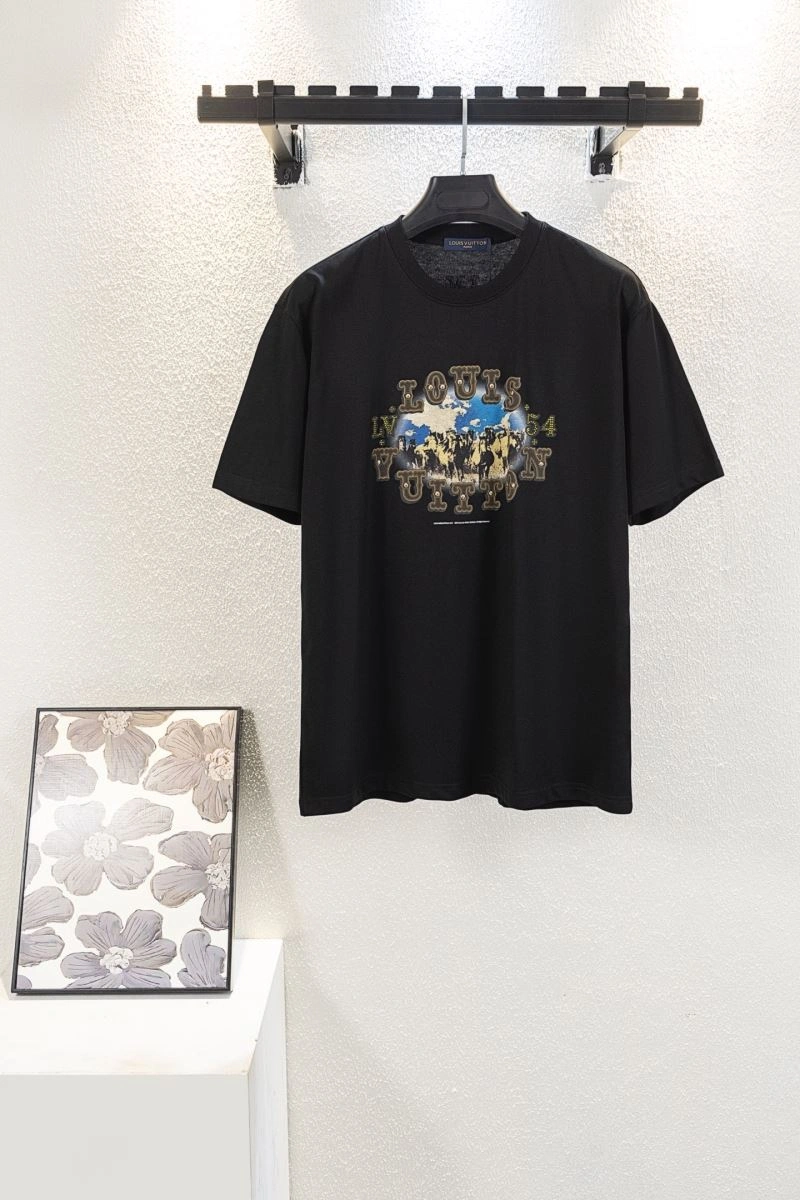 WellDesigned Louis Vuitton T-Shirts 138375