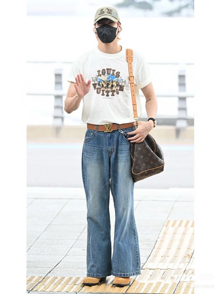 Louis Vuitton T-Shirts Snug 138376