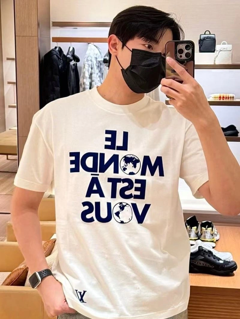 SoftTouch Louis Vuitton T-Shirts 138368