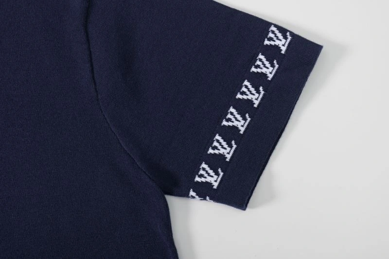 Louis Vuitton T-Shirts Sleek 138351