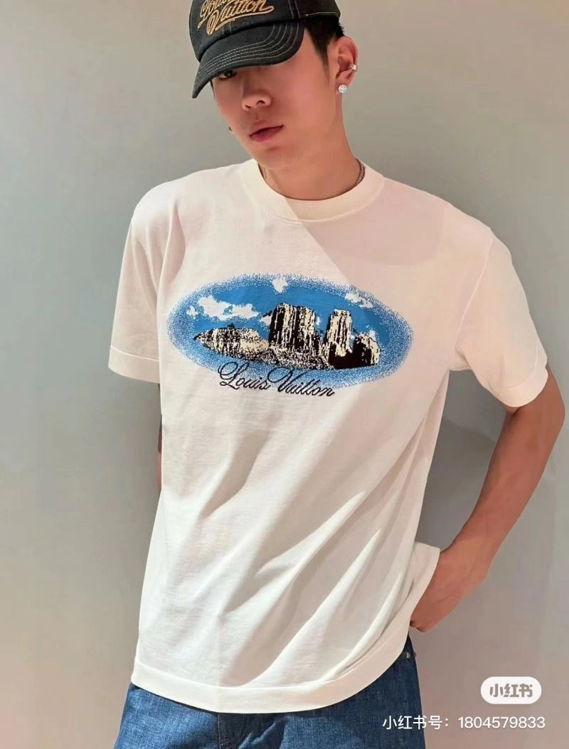 Louis Vuitton T-Shirts Colorful 138366