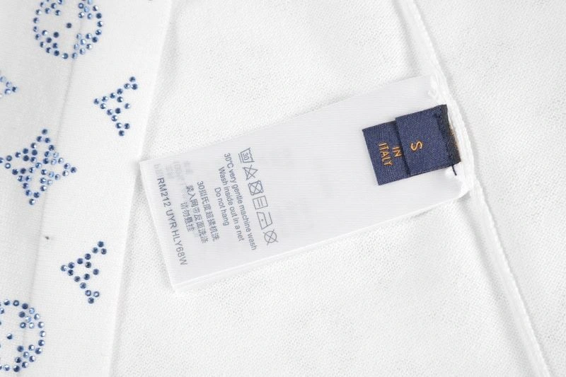 Louis Vuitton T-Shirts Sporty 138350