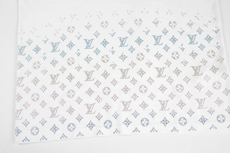 Louis Vuitton T-Shirts Sporty 138350