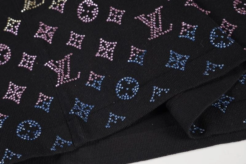 Refined Louis Vuitton T-Shirts 138360