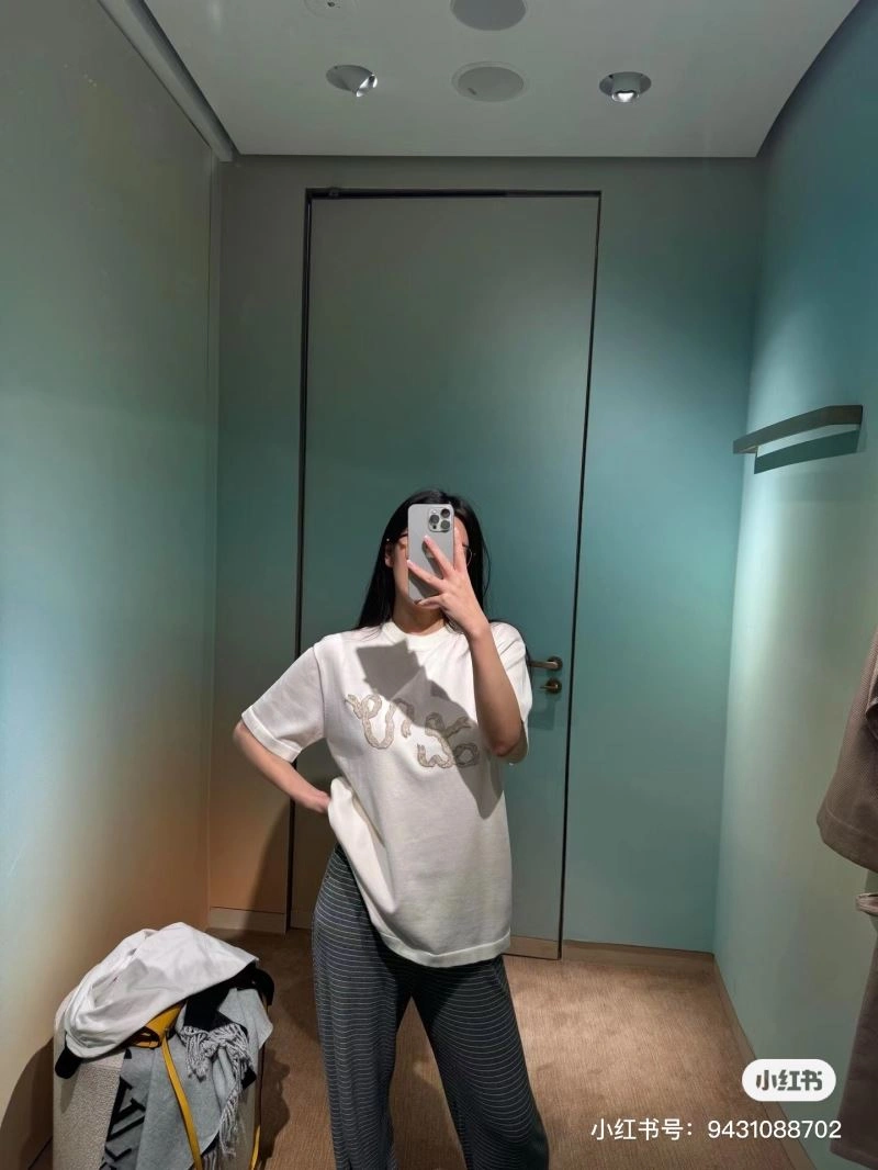 Reliable Louis Vuitton T-Shirts 138367