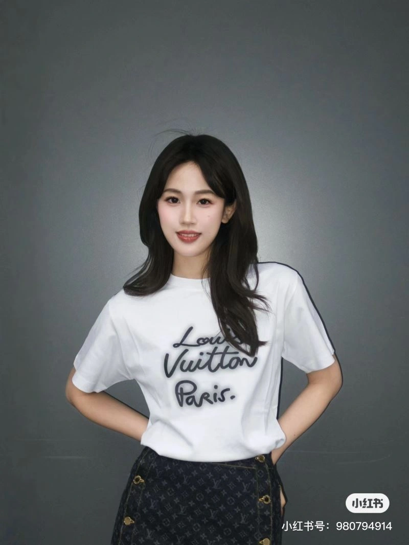 Resilient Louis Vuitton T-Shirts 138352
