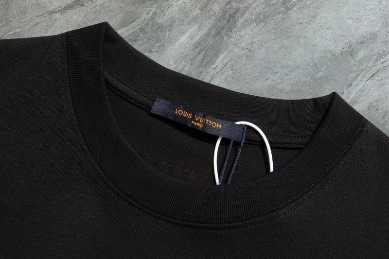ComfortFit Louis Vuitton T-Shirts 138359