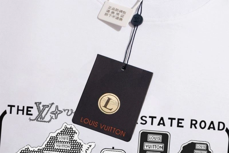 Affordable Louis Vuitton T-Shirts 138346