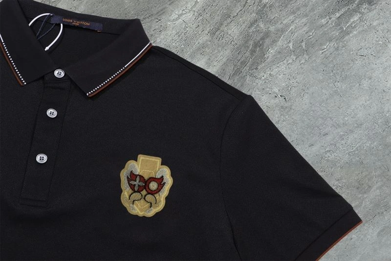 Minimalist Louis Vuitton T-Shirts 138374