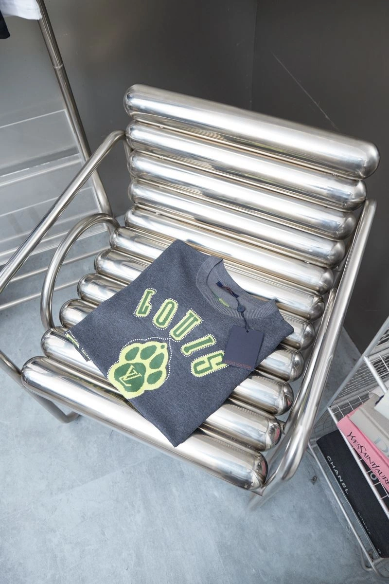 EyeCatching Louis Vuitton T-Shirts 138341