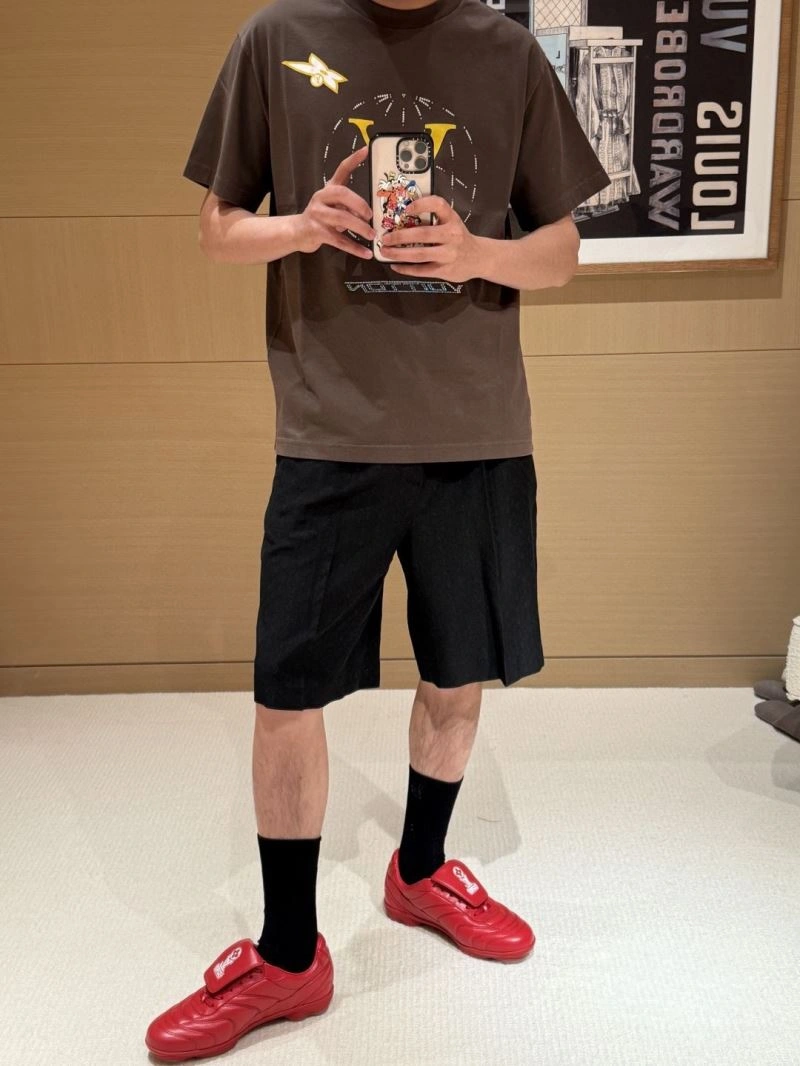 Durable Louis Vuitton T-Shirts 138338
