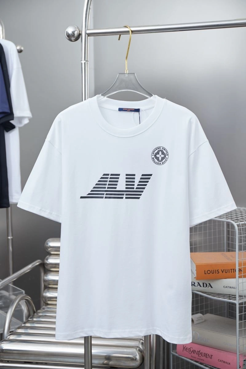 Popular Louis Vuitton T-Shirts 138334