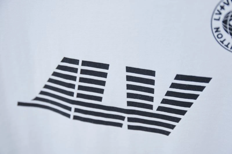 Popular Louis Vuitton T-Shirts 138334