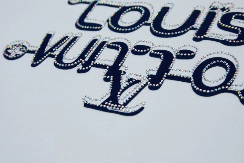 Louis Vuitton T-Shirts Minimalist 138333