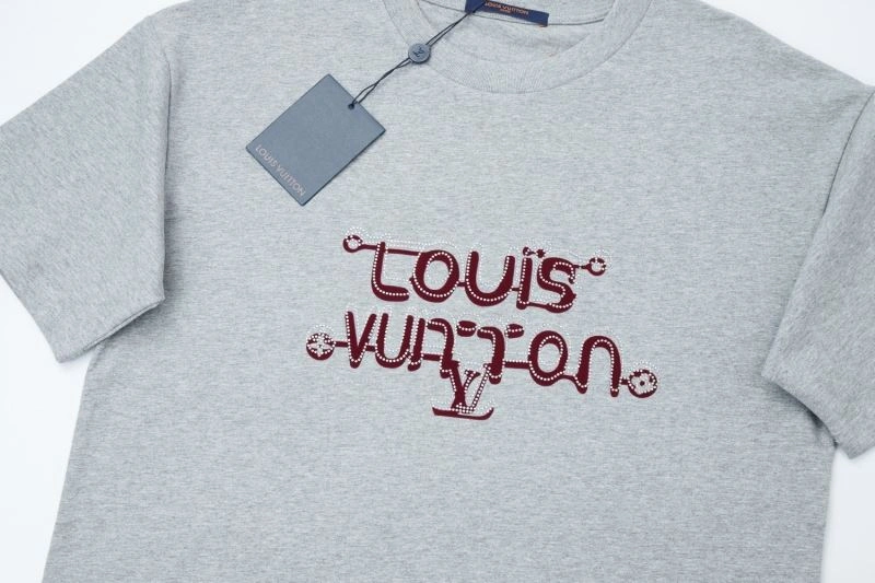 Soft Louis Vuitton T-Shirts 138330