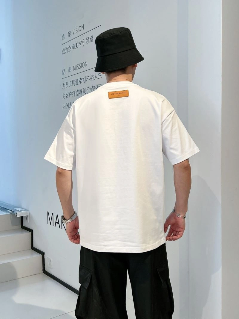 Practical Louis Vuitton T-Shirts 138331