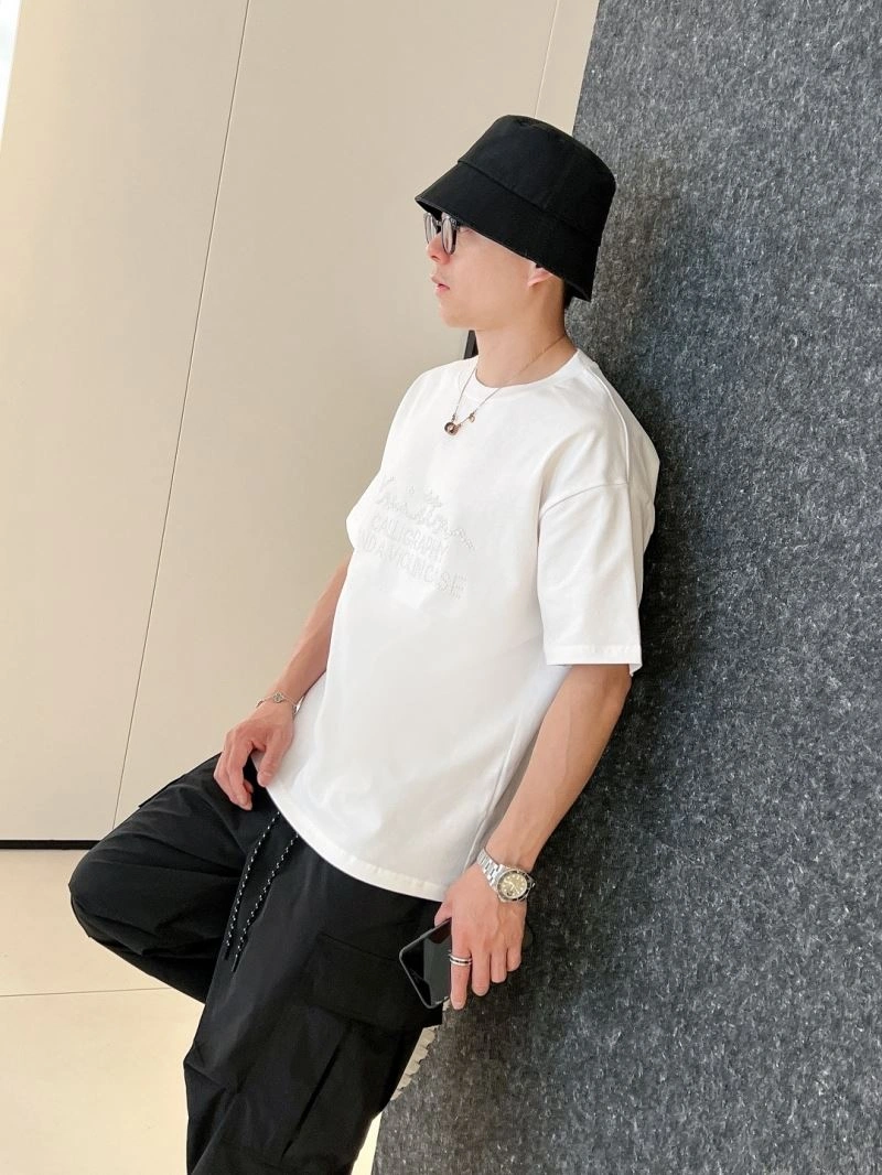 Practical Louis Vuitton T-Shirts 138331